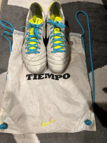 White Used Molded Cleats Nike Tiempo Legend IV Cleats AG