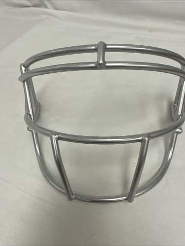 Schutt ROPO-SW Football Facemask in Metallic Silver.