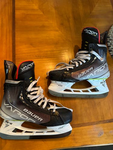 Bauer Hyperlite Skates Size 8 Fit 1