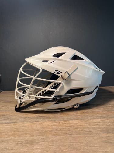 Player's Cascade S Helmet