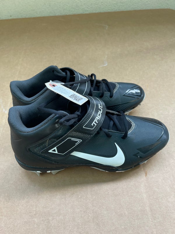 Black Used Adult Men's Men's 9.5 (W 10.5) Molded Nike Trout Cleat Height Footwear