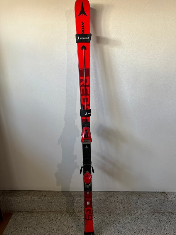 Used Atomic Redster FIS GS skis