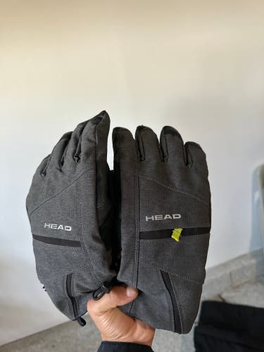 Medium HEAD Gloves Worn Once