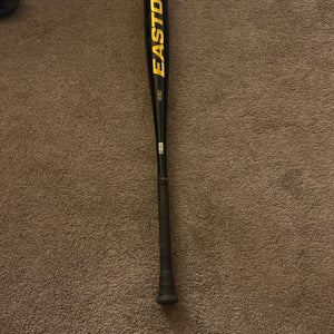 33/30 Easton Black Magic