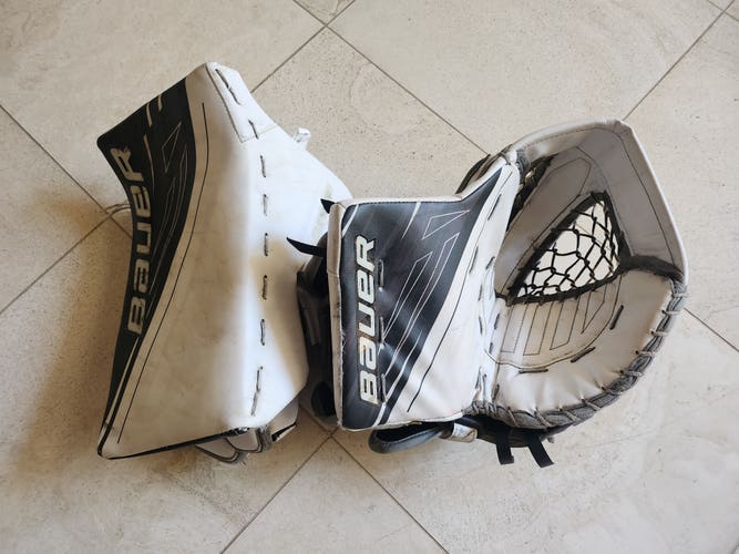 Lightly used Pro Stock Bauer Supreme 1S MADE IN CANADA BY JRZ