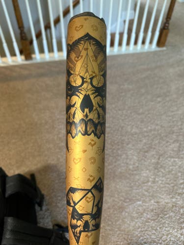 BBCOR Certified Alloy (-3) 28 oz 31" Voodoo One Bat