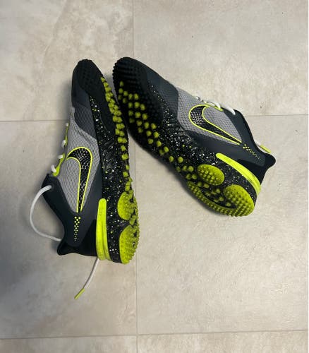 Men's Size 8.0 (Women's 9.0) Nike Shoes