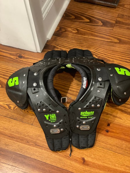 Schutt Youth Medium flex 4.0 football shoulder pads