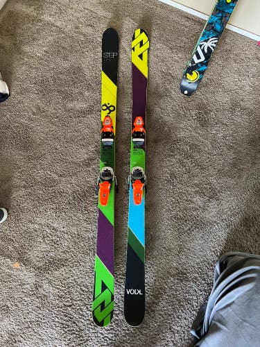 *Like New* Volkl step skis (171cm)