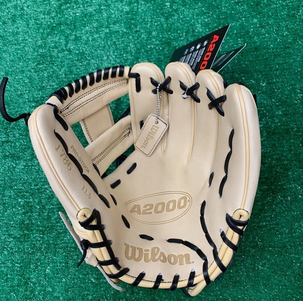 Wilson WBW100969115 A2000 1786 11.5 Baseball Glove