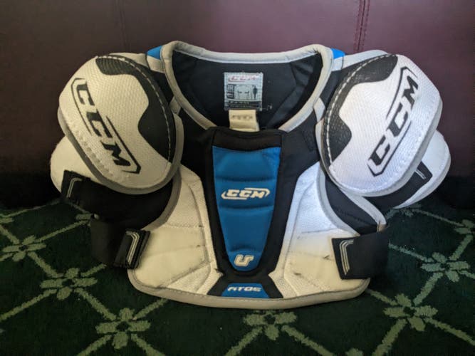 Junior Used Small CCM Shoulder Pads Chest protector