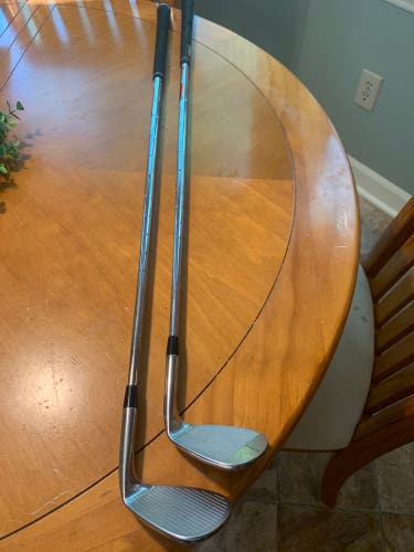 Used Left Hand 52&56 Degree Snakebite Wedge