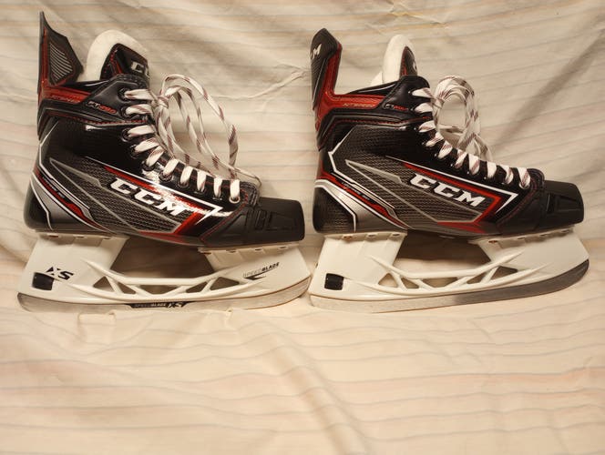 Senior New CCM JetSpeed FT490 Hockey Skates Regular Width Size 7