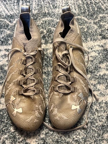 Under Armour Low Top Spotlight Cleats