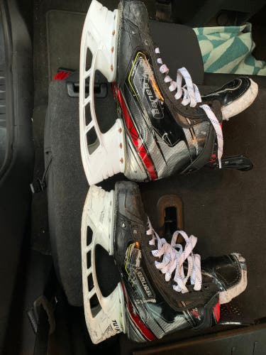 Used Bauer Regular Width Size 9 Vapor 2X Pro Hockey Skates