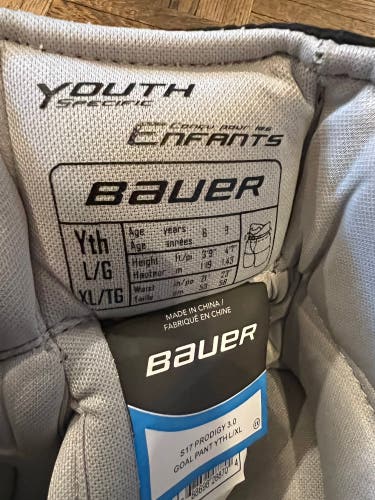 Used Large Bauer Prodigy Hockey Goalie Pants