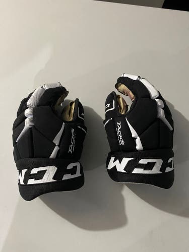 Used Russian Spec CCM 14"  Tacks 9040 Gloves