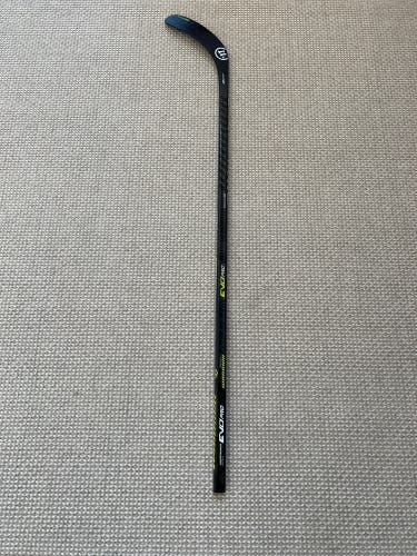 Used (ONCE)Junior Right Handed W88 50 Flex  Alpha Evo Pro Hockey Stick