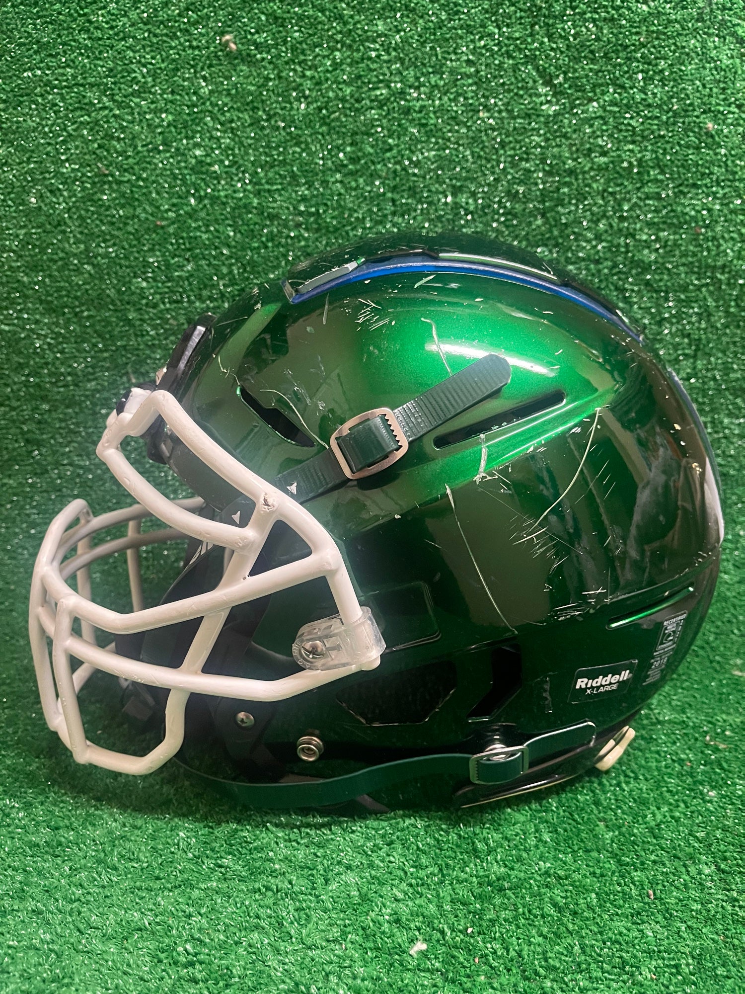 f7 helmet green 2.0 COLLEGIATE Football w/ Attached Carbon Steel Guard and S OneTEAM Sports Oakley F7 Exclusive Shield comes standard on the F7 AiR Youth Elite ) Replaces the Vengeance A11 2.0 in the Schutt helmet lineup Warning Green Bay Packers Football Helmet