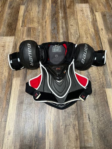 Used Medium Bauer Vapor 1X Lite Shoulder Pads