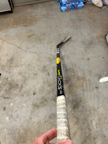 Senior Right Handed P90T Pro Stock Super Tacks AS1 Hockey Stick