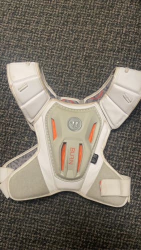 Warrior burn lacrosse shoulder pads
