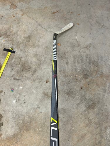 Senior Right Handed W28 Pro Stock Alpha QX Hockey Stick