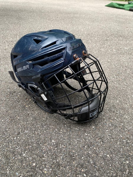 Navy Bauer Re-Akt 150 Medium Helmet With Black CCM Cage