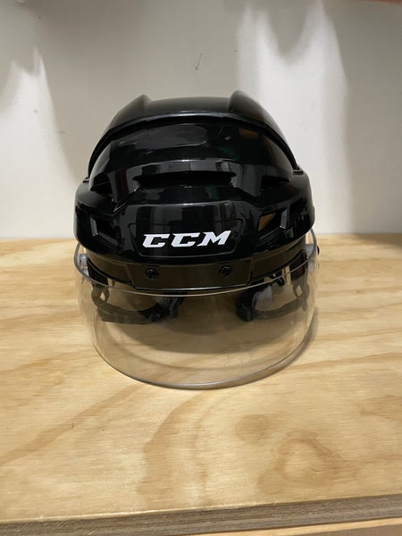 Pre owned ccm vector v08 pro helmet black senior medium