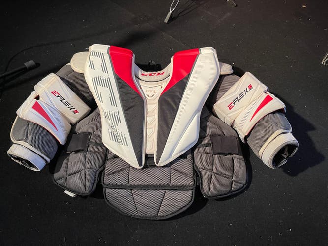 Used Small CCM Eflex 5 Pro Goalie Chest Protector