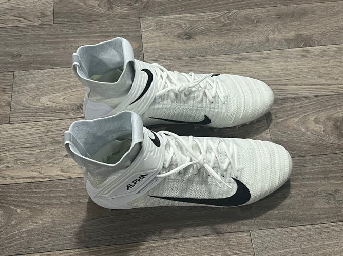 Nike Alpha Menace Elite 2