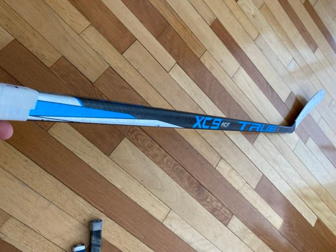 Senior Used Left Hand True XC9 ACF Hockey Stick TC2