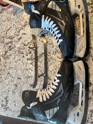 True Catalyst Size 9 Custom Hockey Skates