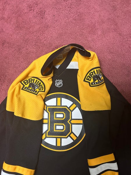 REEBOK Boston Bruins Patrice Bergeron NHL SEWN Jersey Youth L/XL