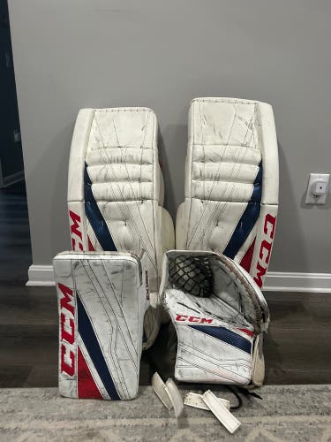 34" Regular Extreme Flex III LE Carey Price Goalie Full Set