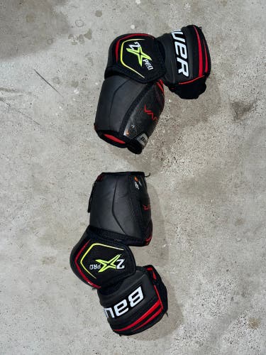 Used Medium Bauer VAPOR 2X PRO Elbow Pads