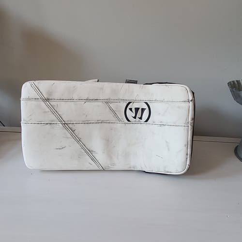 Used Warrior RG5 Goalie Blocker Junior Regular