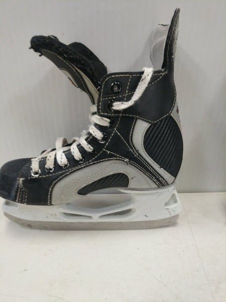 Used Easton Regular Width Size 1 Synergy 200 Hockey Skates | SidelineSwap