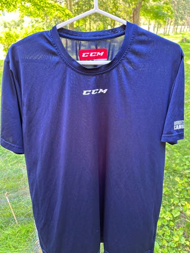 Abbotsford Canucks Workout Shirt-Shorts Bundle
