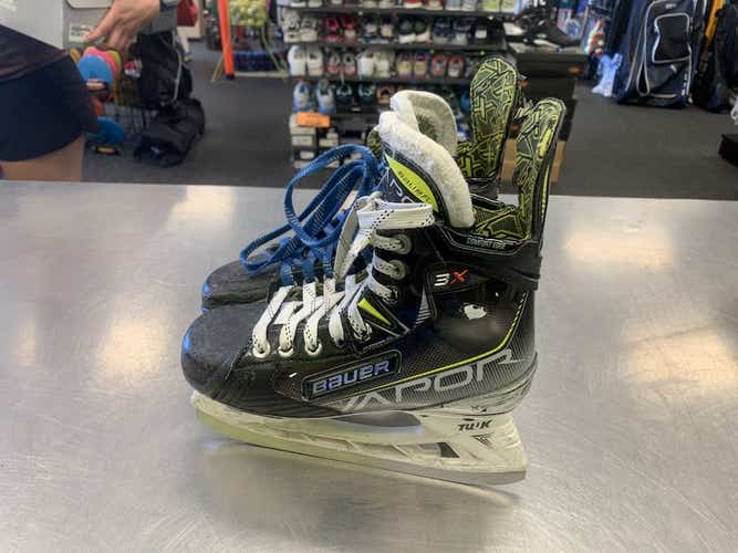 Used Bauer 3x Junior 03.5 Ice Hockey Skates