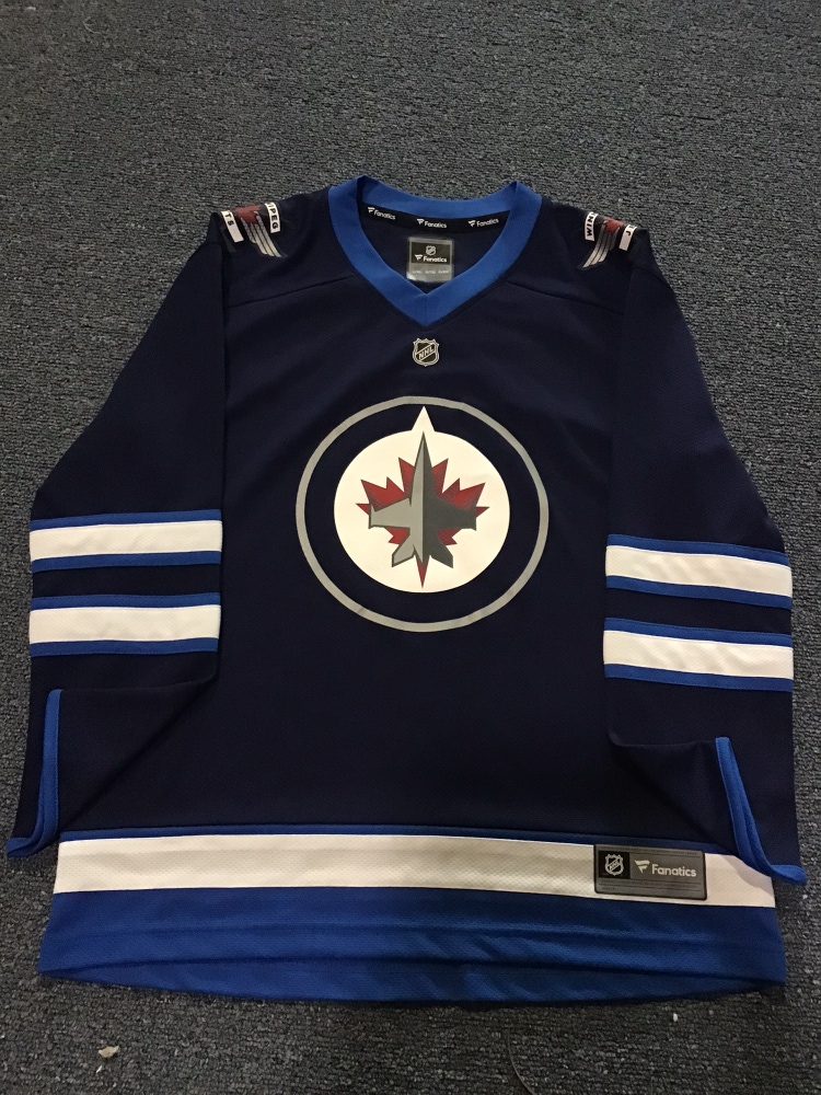 NWOT Winnipeg Jets Youth L/XL Fanatics Jersey ( Blank )