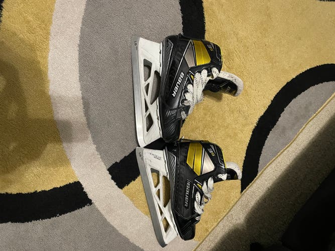 Used Bauer Regular Width Size 3.5 Supreme 3s Hockey Goalie Skates