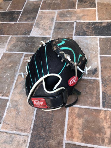 Rawlings CL110BMT 11 Inch glove