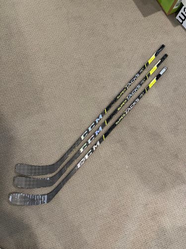 3 Pack of Intermediate AS3 Sticks Right P28 65 Flex (1/1)