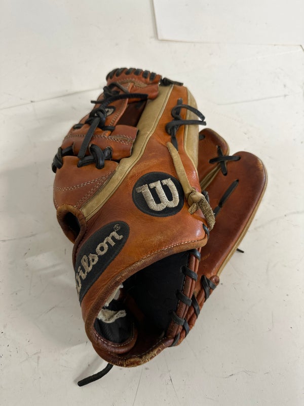 Used Wilson A2K 1787 Right Hand Throw Infield Baseball Glove 11.75