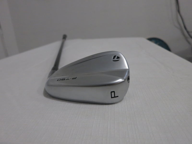 TaylorMade P790 Pitching Wedge PW 45* Regular Flex Graphite +0.5