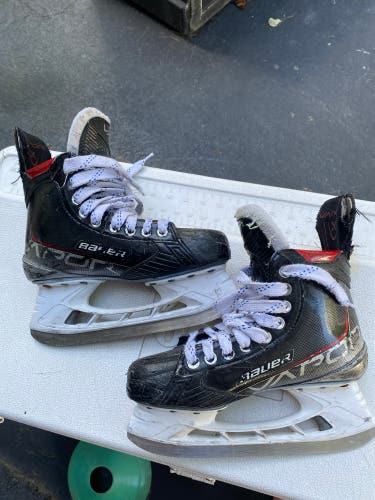 Used Bauer Regular Width   Size 5 Vapor 3X Hockey Skates