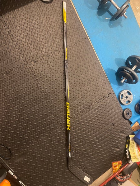 Senior Left Hand PM9 SE16 Hockey Stick | SidelineSwap