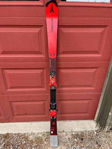Used 2022 165 cm With Bindings Redster S9 Skis