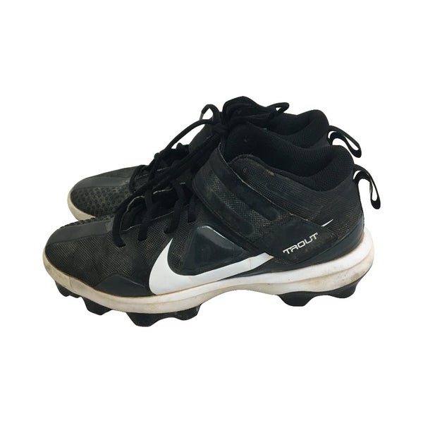 Used Nike TROUT 27 Senior 7.5 Baseball and Softball Cleats